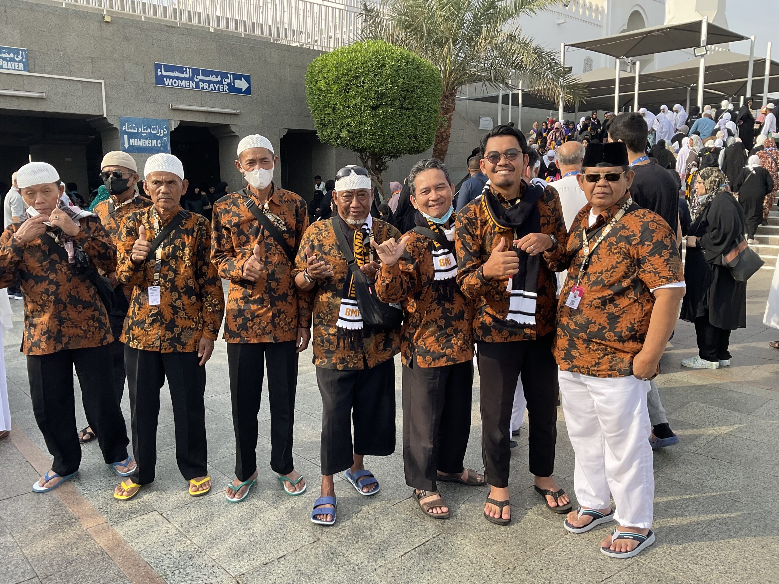 E6539957-8242-4BE1-BD53-BF8D473009BF